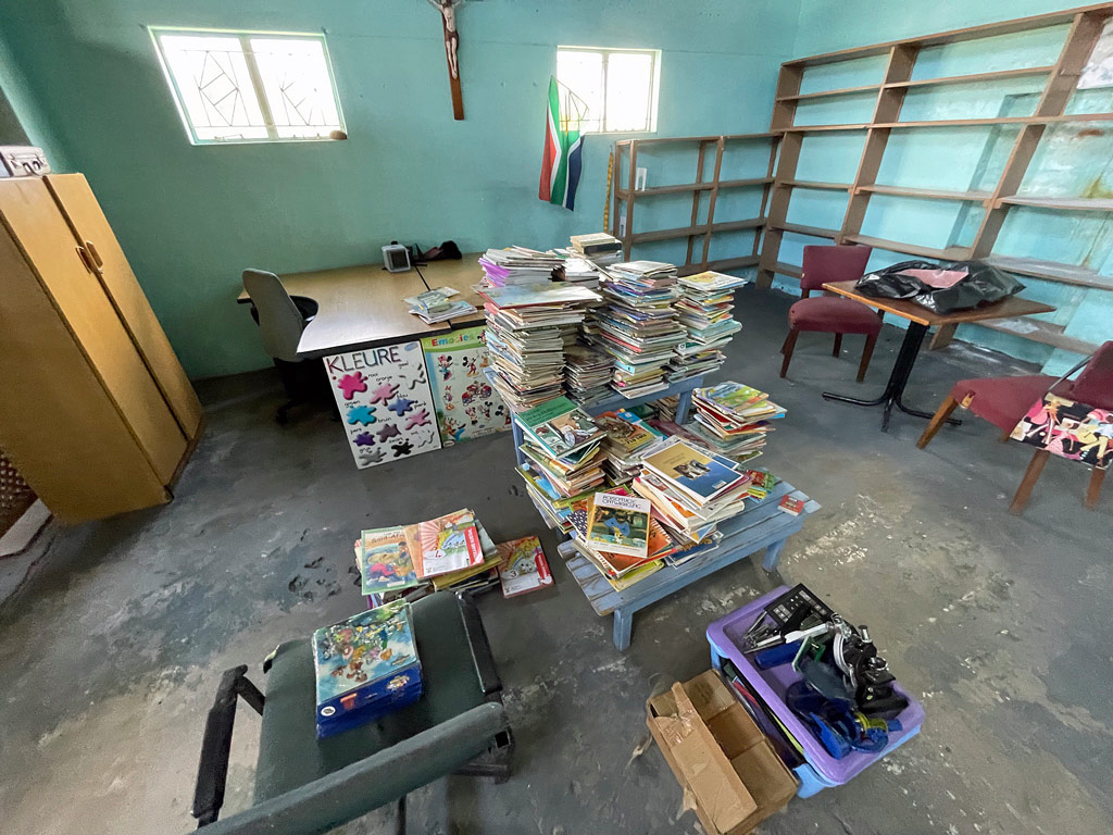 Sortieren von Heften und Büchern