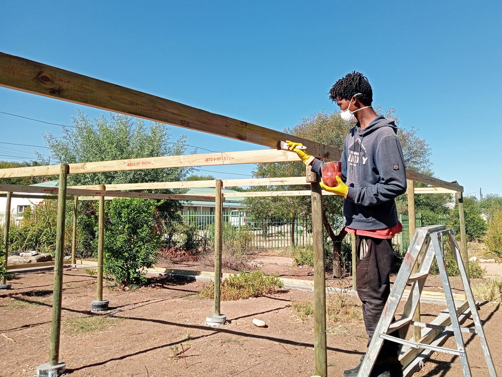 Aufbringen des Wetterschutzes