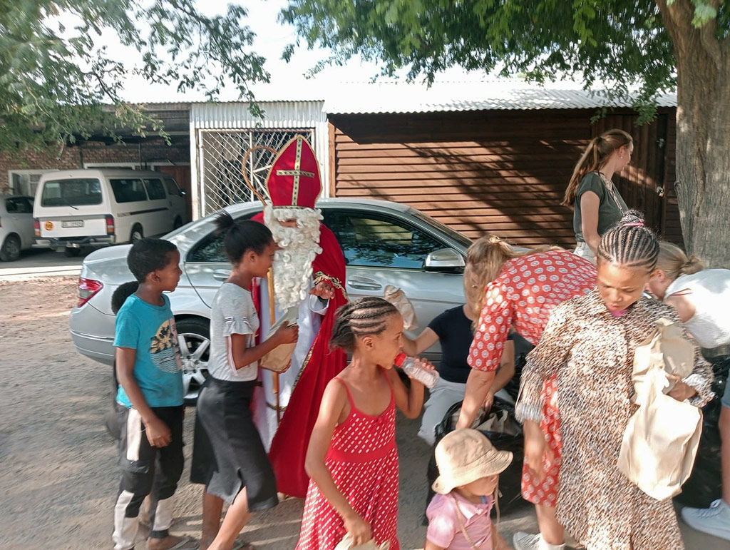 Ein Geschenke für jedes Kind (Hl. Nikolaus 2024)